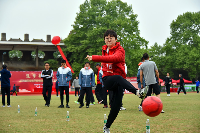 c7(中国)参加院第二届职工运动会