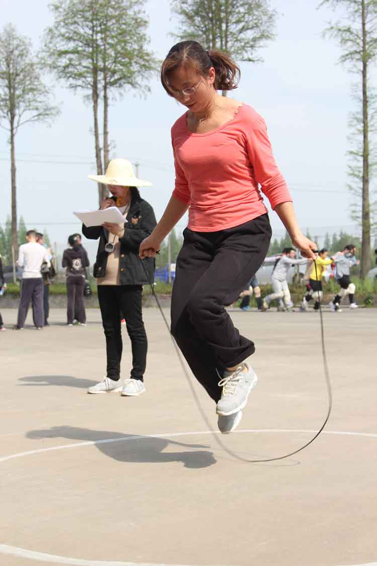 c7(中国)员工积极参加院趣味运动会